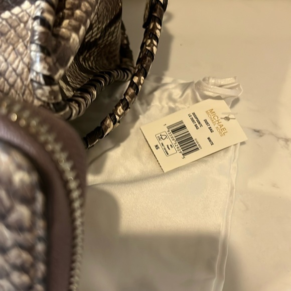 Michael Kors BUNDLE- Hamilton Python Tote Bag, Matching Wallet & NWT Dust bag - Picture 4 of 16